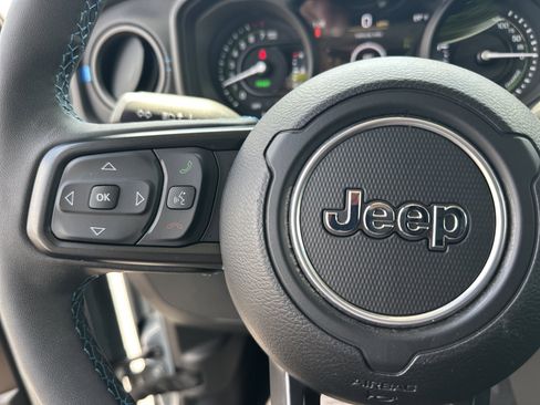 Used 2025 Jeep Wrangler Unlimited Rubicon 4xe w/ Safety Group AWD/4WD image 25