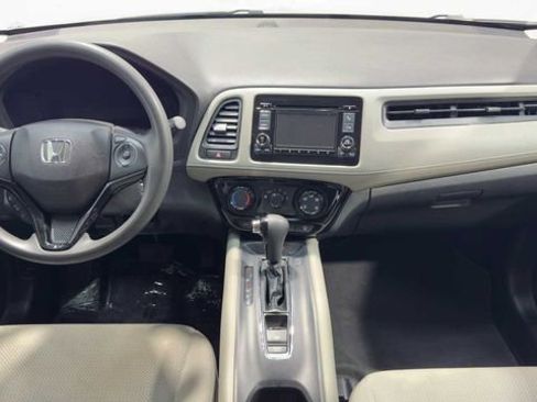 Used 2022 Honda HR-V LX image 14