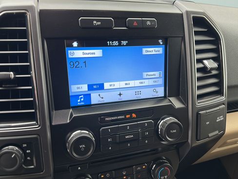 Used 2017 Ford F150 XLT w/ Equipment Group 302A Luxury AWD/4WD image 21