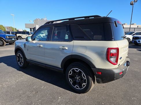 New 2025 Ford Bronco Sport Outer Banks image 8