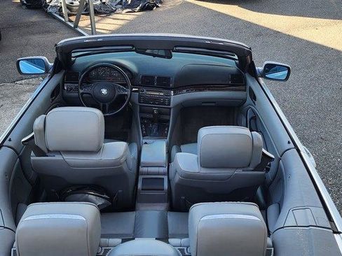 Used 2005 BMW 325Ci Convertible image 27