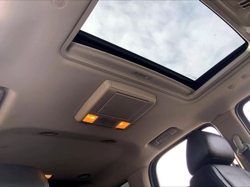 Used 2013 GMC Yukon Denali image 13