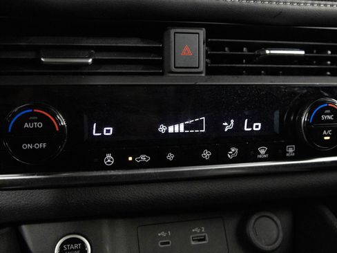 Used 2023 Nissan Rogue SV w/ SV Premium B Package image 25