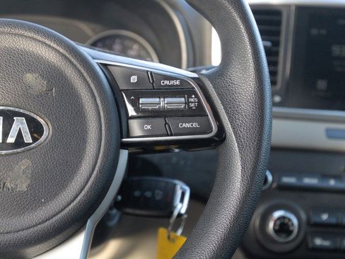 Used 2020 Kia Sportage LX image 18