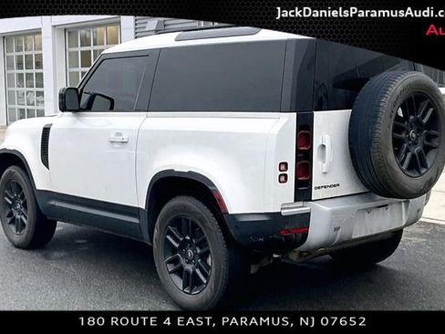 Used 2023 Land Rover Defender 90 S image 10