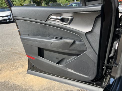 New 2025 Kia Sportage LX AWD/4WD image 15