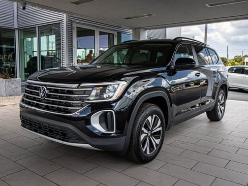 New 2026 Volkswagen Atlas SE FWD image 12