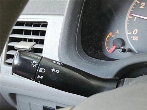 Used 2010 Toyota Corolla LE FWD image 9