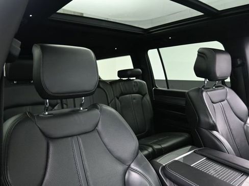 Used 2022 Jeep Wagoneer Series I image 31