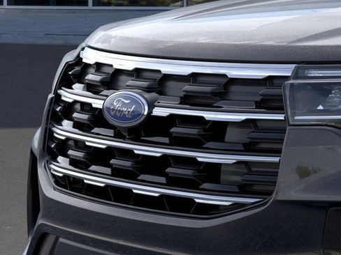 New 2026 Ford Explorer Active w/ Active Comfort Package AWD/4WD image 18