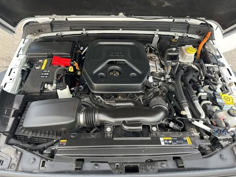 Used 2023 Jeep Wrangler Unlimited image 25