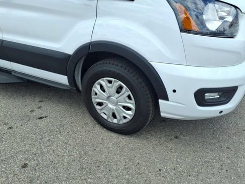 Used 2024 Ford Transit 350 XLT RWD image 4