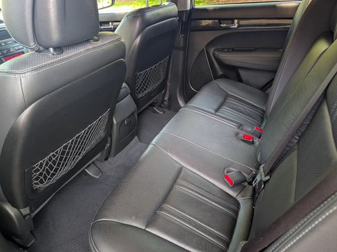 Used 2013 Kia Sorento EX AWD/4WD image 10