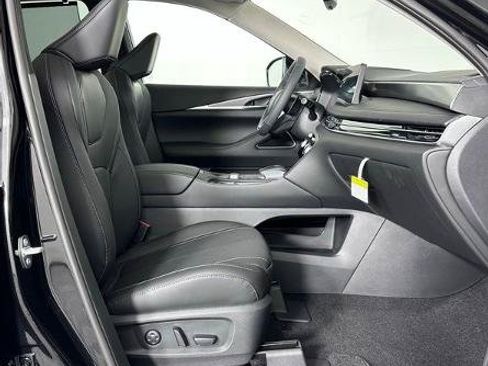 Certified 2026 INFINITI QX60 Luxe w/ Cargo Package FWD image 30