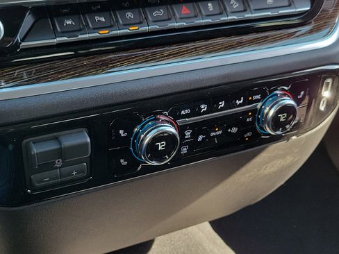 New 2026 GMC Sierra 1500 SLE image 30