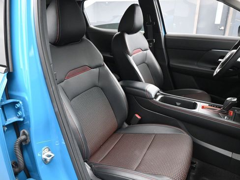 Used 2025 Nissan Kicks SR w/ Illumination Package FWD image 14