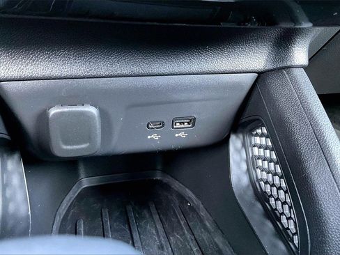 Used 2024 Chevrolet TrailBlazer RS w/ Driver Confidence Package image 31