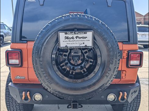 Used 2018 Jeep Wrangler Unlimited Sport S AWD/4WD image 18