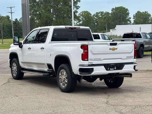 New 2026 Chevrolet Silverado 2500 High Country w/ High Country Premium Package AWD/4WD image 2