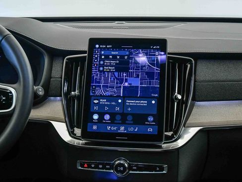 Certified 2025 Volvo XC90 B6 Plus w/ Protection Package Premier image 14