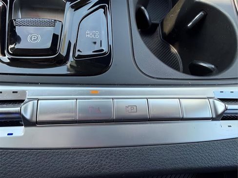 Used 2025 Kia Carnival SX FWD image 53