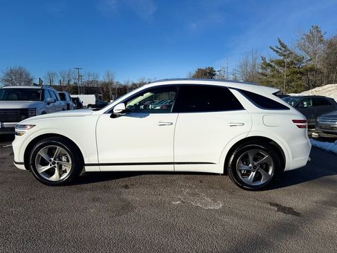 Used 2026 Genesis GV70 2.5T Advanced image 2
