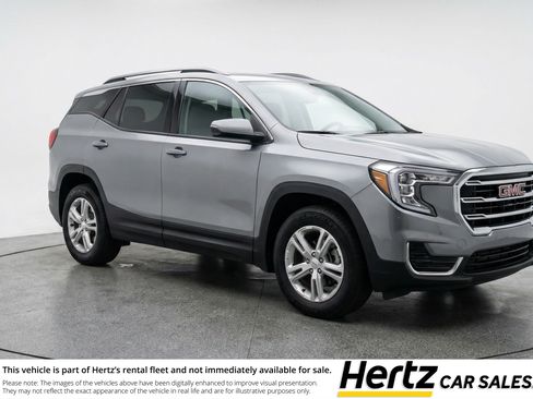 Used 2024 GMC Terrain SLE FWD image 1