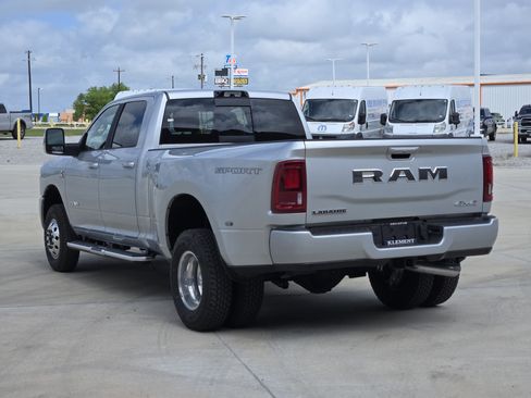 New 2026 RAM 3500 Laramie w/ Sport Appearance Package AWD/4WD image 4