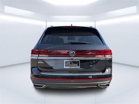 New 2026 Volkswagen Atlas SE image 4