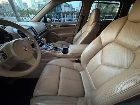 Used 2013 Porsche Cayenne image 14