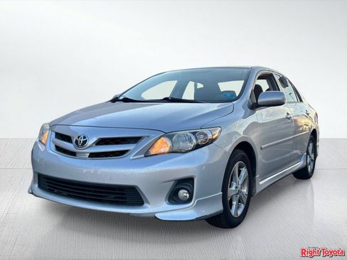 Used 2013 Toyota Corolla S FWD image 2