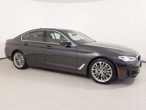 Used 2022 BMW 530i xDrive w/ Convenience Package AWD/4WD image 9