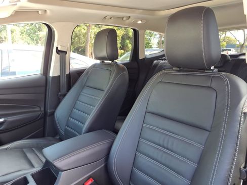 Used 2018 Ford Escape Titanium w/ Ford Safe & Smart Package image 12