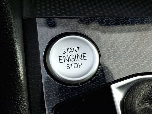 Used 2025 Volkswagen Taos S image 22