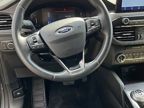 Used 2023 Ford Escape Active w/ Cold Weather Package image 9