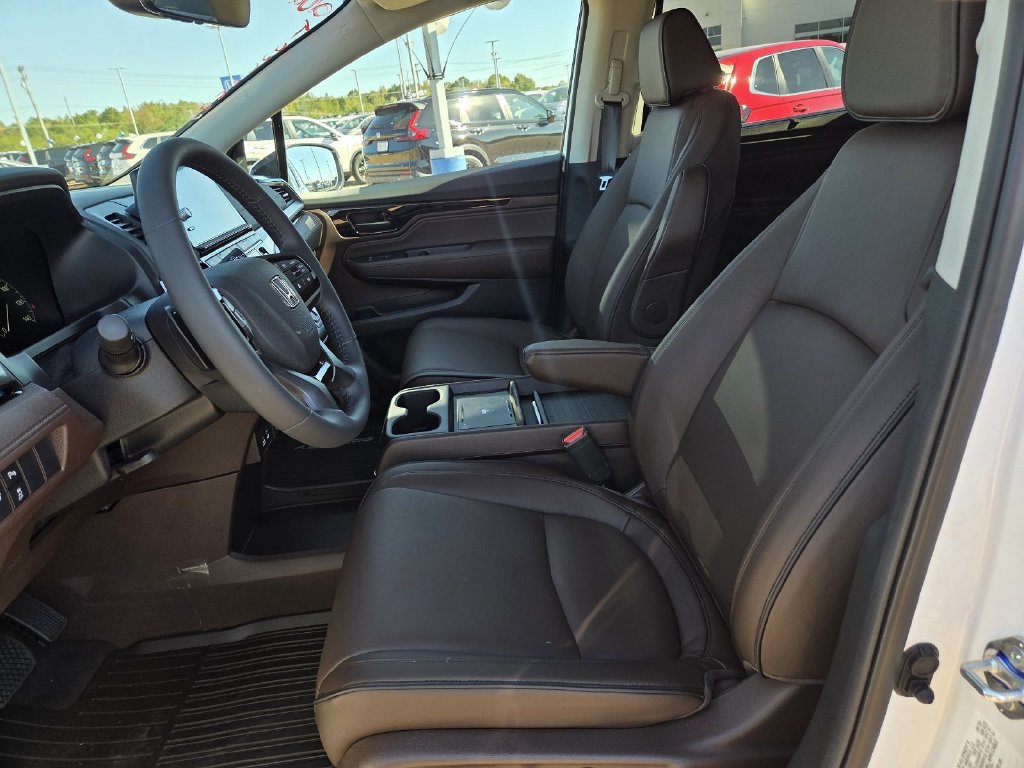 New 2027 Honda Odyssey Touring image 14
