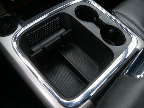 Used 2016 RAM 2500 Laramie w/ Sport Appearance Group image 31