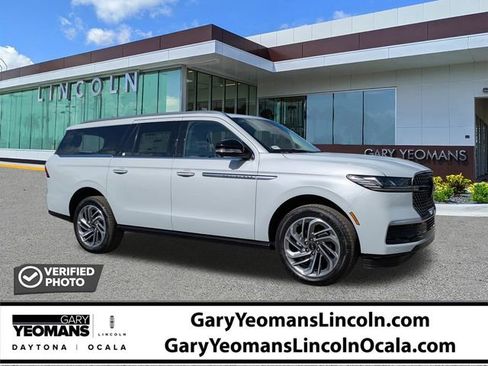 New 2026 Lincoln Navigator L Reserve AWD/4WD image 1