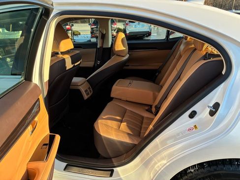 Used 2018 Lexus ES 300h image 20