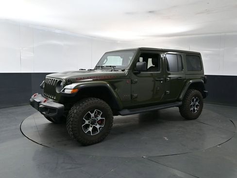 Used 2022 Jeep Wrangler Unlimited Rubicon w/ LED Lighting Group AWD/4WD image 2