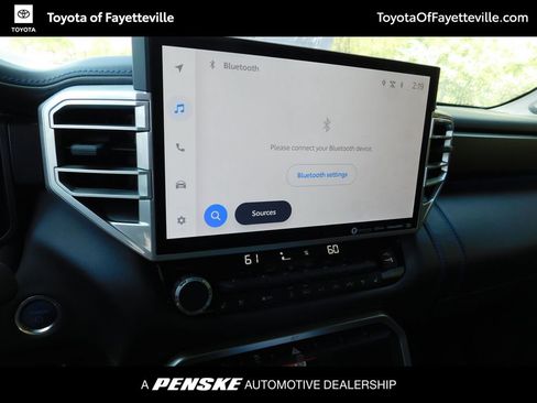 Used 2022 Toyota Tundra Platinum image 10