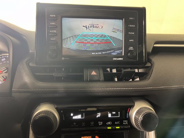 Used 2021 Toyota RAV4 LE FWD image 19