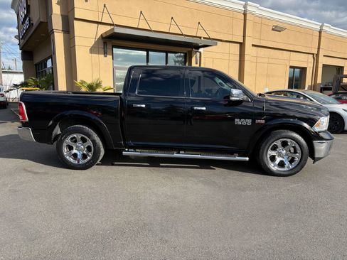 Used 2014 RAM 1500 Laramie w/ Convenience Group RWD image 3