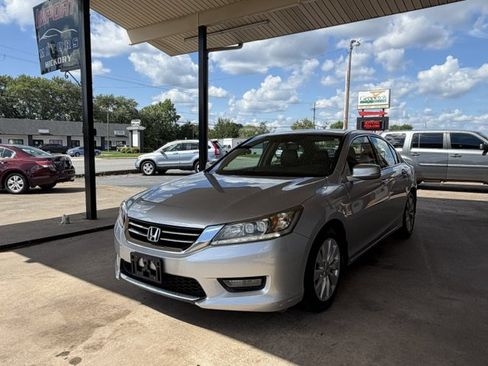 Used 2014 Honda Accord Touring image 1