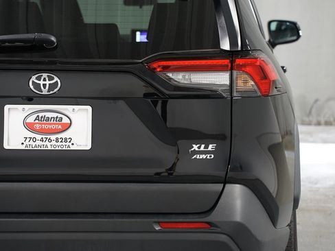 Certified 2025 Toyota RAV4 XLE AWD/4WD image 10