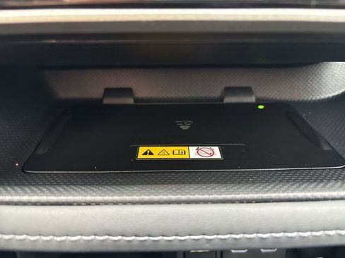 Used 2024 Toyota Highlander XLE image 6