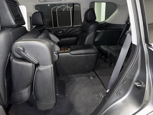 Used 2017 INFINITI QX80 4WD w/ Deluxe Technology Package image 38