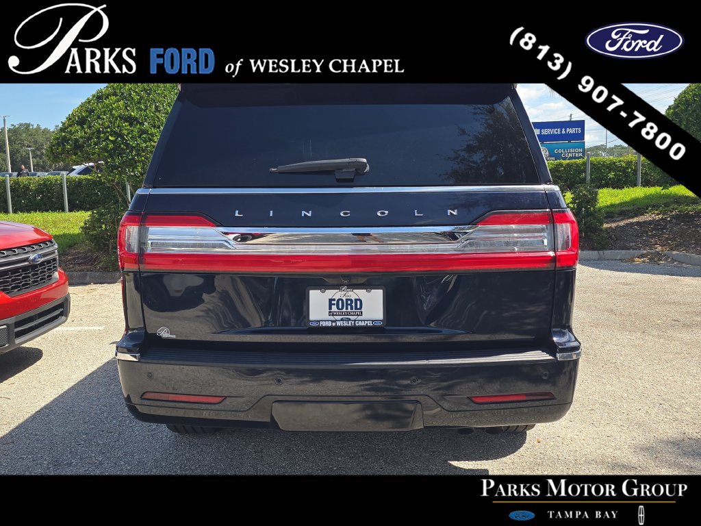 Used 2021 Lincoln Navigator Reserve w/ Luxury Package RWD image 6
