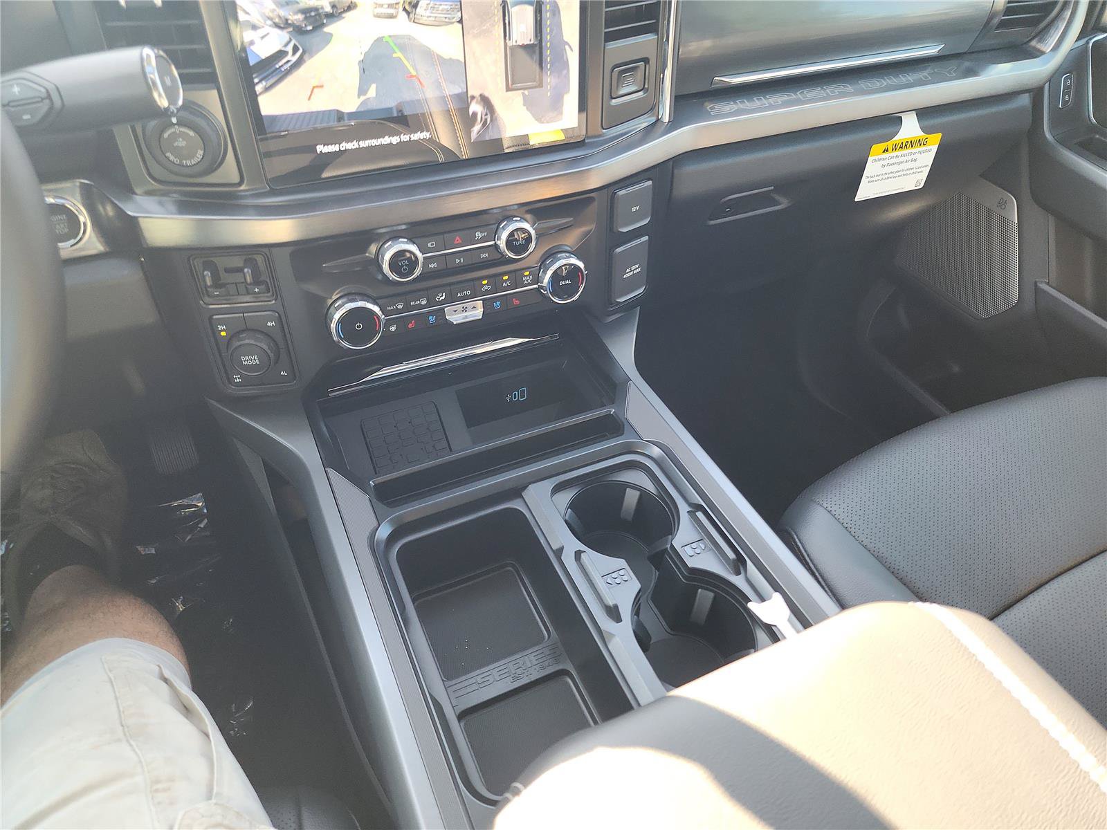 New 2026 Ford F250 Lariat w/ Black Appearance Package AWD/4WD image 41