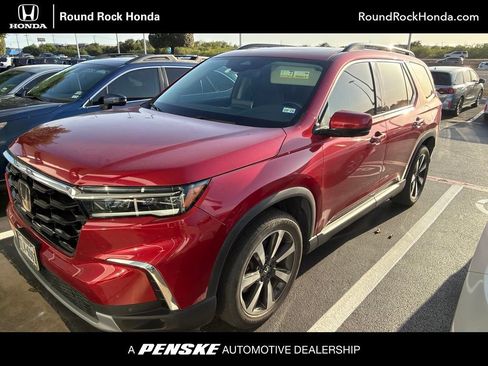 Used 2023 Honda Pilot Elite image 1
